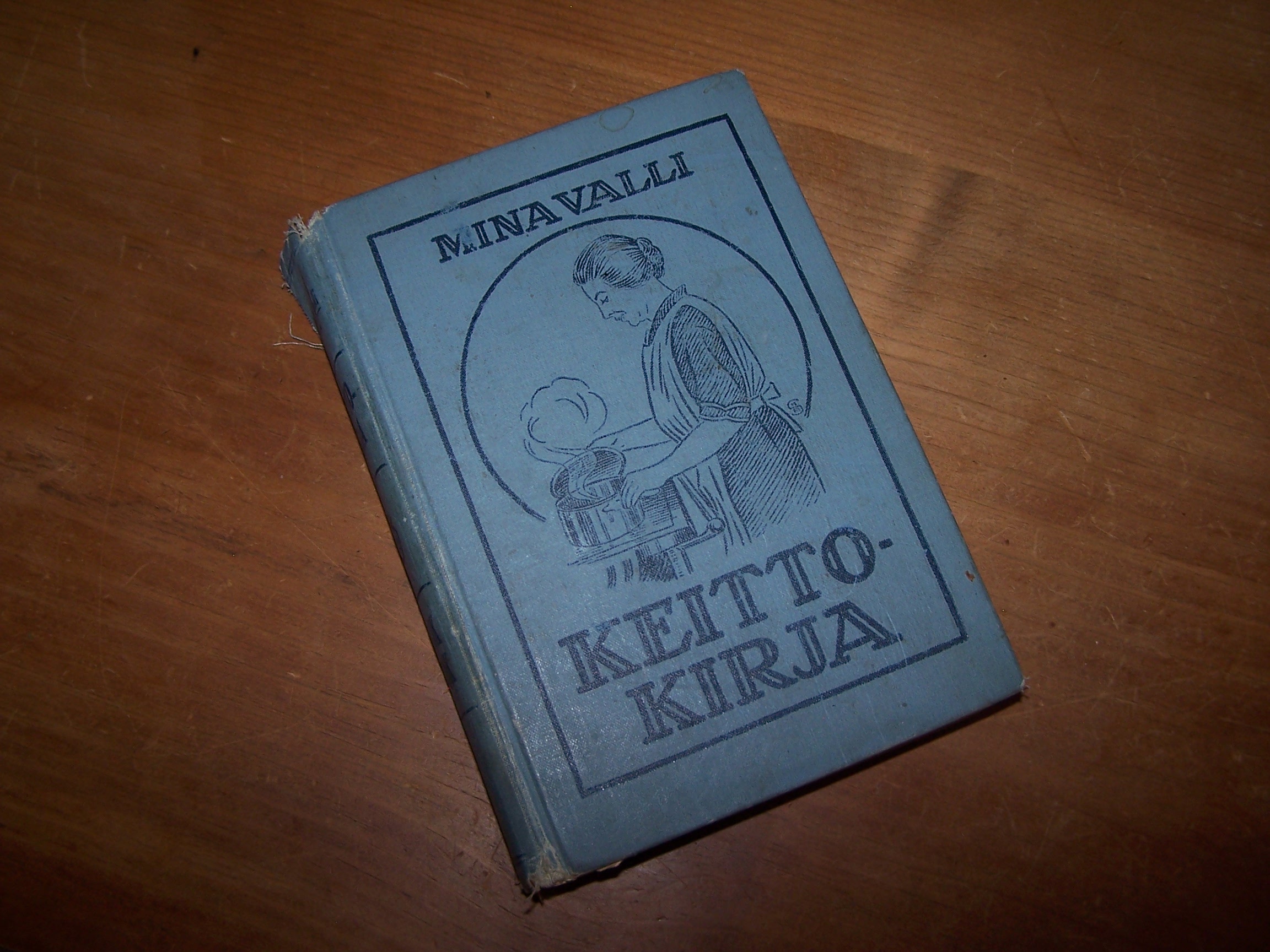 Mina Vallin keittokirja amerikansuomalaisille julkaistiin Chicagossa vuonna 1923. Kirjassa on peräti 390 sivua. 
