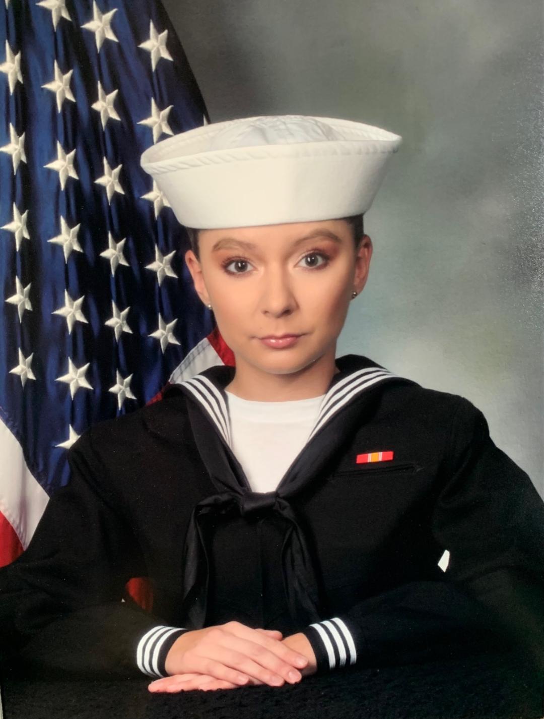 Teresa Macki (Mäki), US Navy