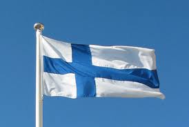 Suomen lippu liehuu yhä harvemmissa maailman metropoleissa maan virallisen edustuston merkiksi.